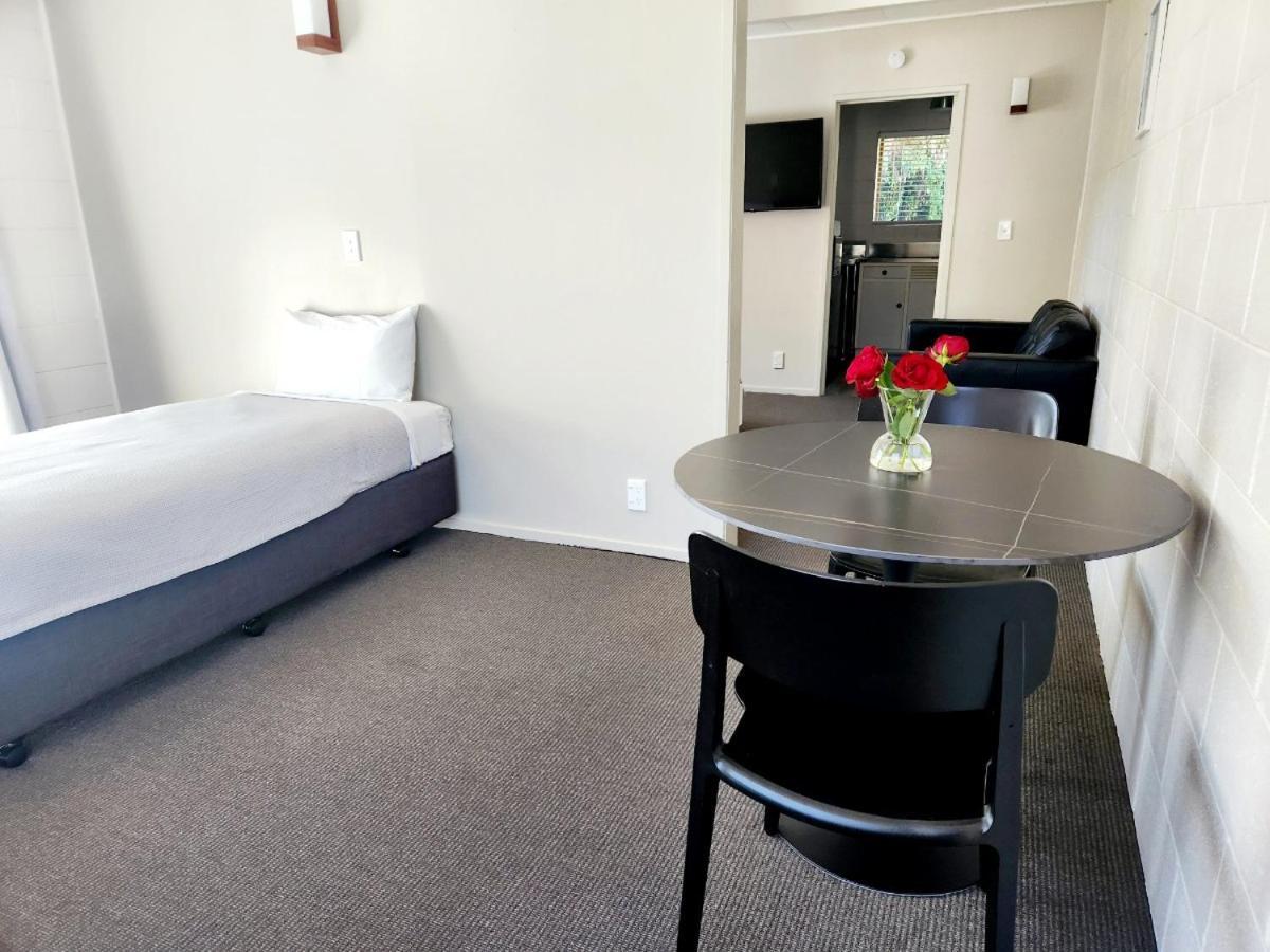 Kelly'S Riverside Motel Taumarunui Eksteriør bilde