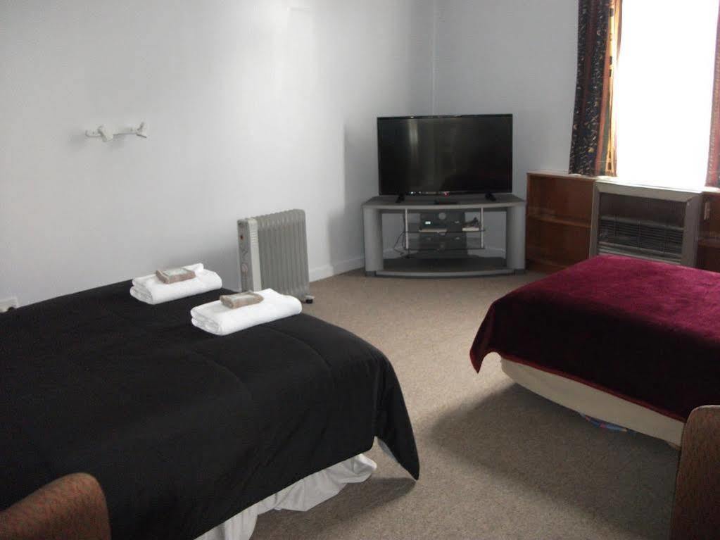 Kelly'S Riverside Motel Taumarunui Eksteriør bilde