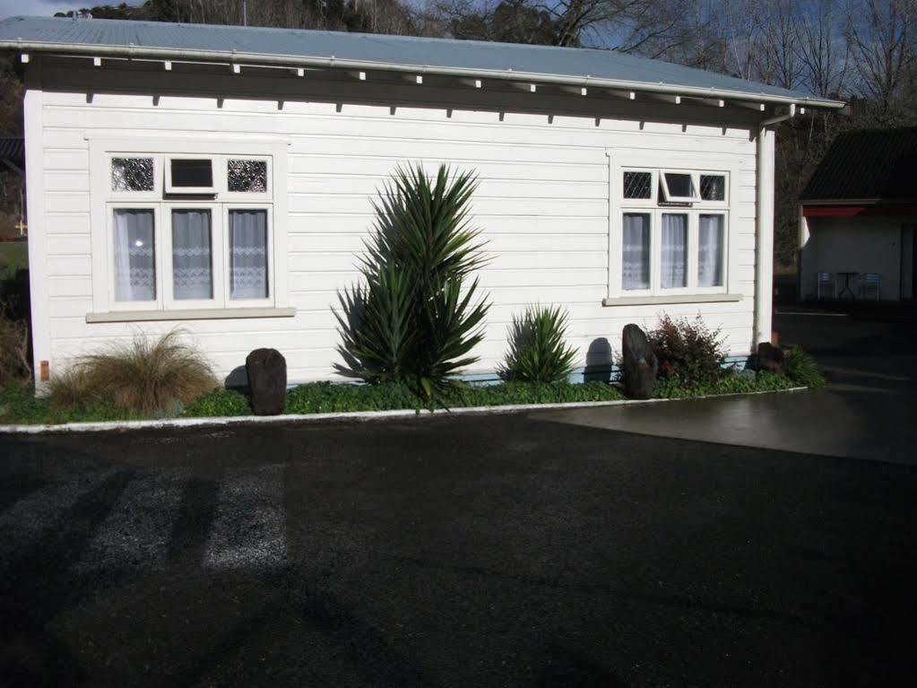 Kelly'S Riverside Motel Taumarunui Eksteriør bilde